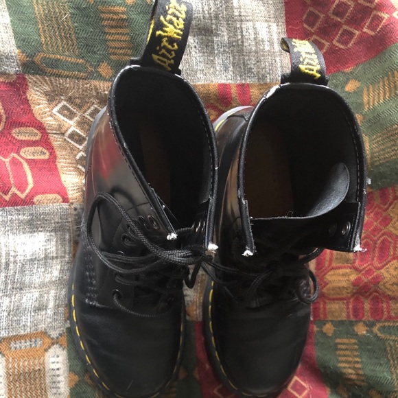 US Women’s Size 6 Doc Martens - Picture 4 of 6